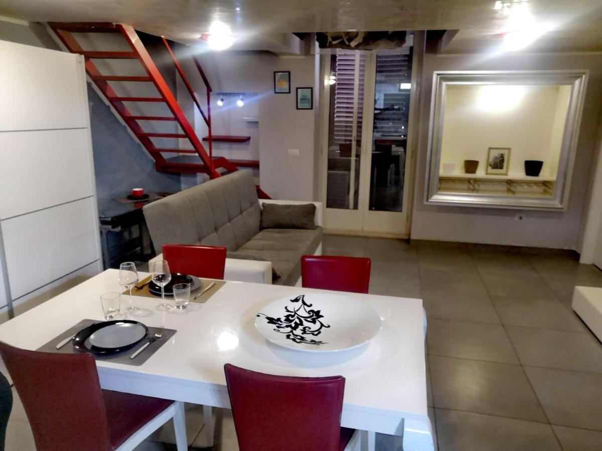 Metro Casa Vacanze Бриндизи Екстериор снимка