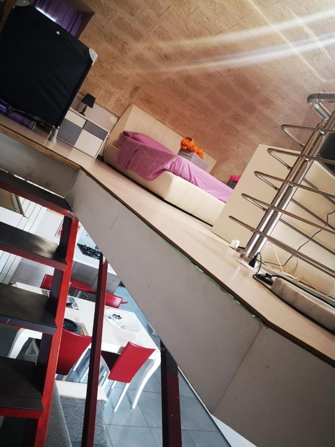 Metro Casa Vacanze Бриндизи Екстериор снимка
